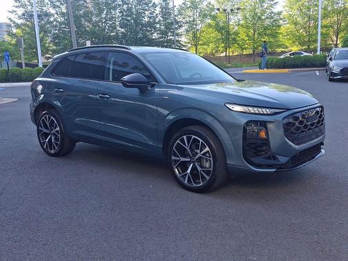 Sage Green Metallic 2026 Audi Q3 TFSI quattro S tronic