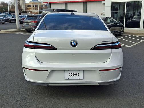 2023 BMW i7 xDrive60