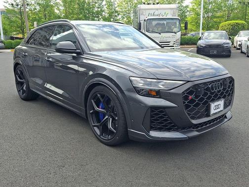 daytona gray pearl effect 2026 Audi RS Q8 4.0T