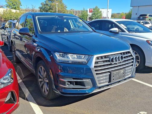 2019 Audi Q7 55 Premium Plus