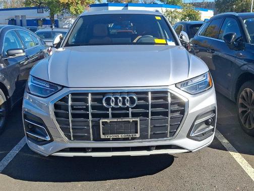 Florett Silver Metallic 2023 Audi Q5 40 Premium