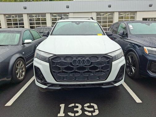 2025 Audi SQ7 4.0T Premium Plus