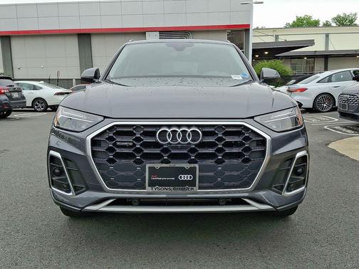 Daytona Gray Pearl 2023 Audi Q5 45 S line Premium Plus