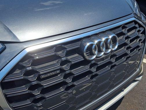 Daytona Gray Pearl 2023 Audi Q5 45 S line Premium Plus