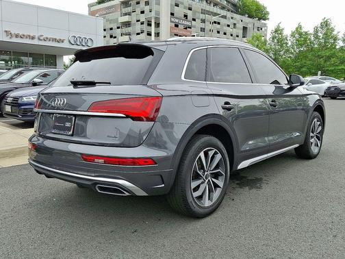 Daytona Gray Pearl 2023 Audi Q5 45 S line Premium Plus