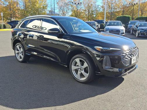 2025 Audi Q5 Premium Plus TFSI quattro S tronic