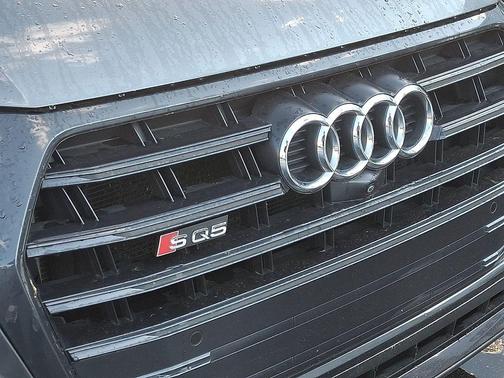 Daytona Gray Pearl Effect 2019 Audi SQ5 3.0T Prestige