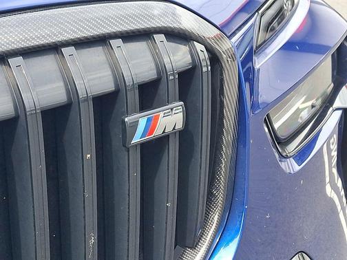 Marina Bay Blue Metallic 2023 BMW X7 M60i