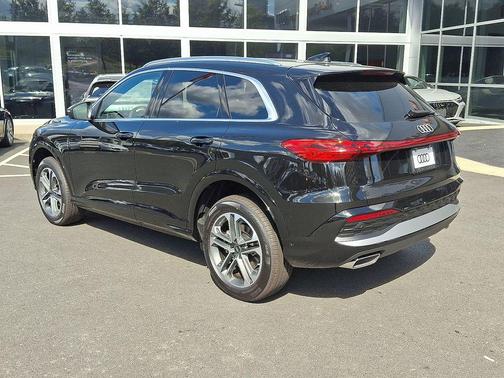 2025 Audi Q5 Premium