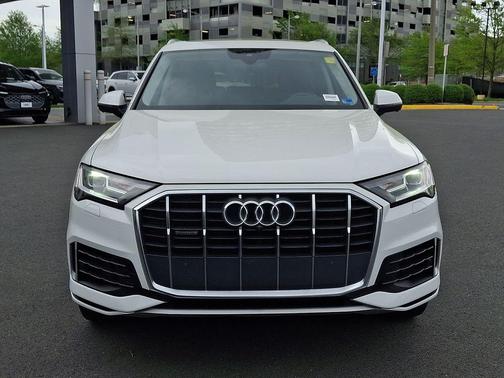 Carrara White 2021 Audi Q7 55 Premium Plus