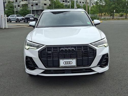 2024 Audi Q3 45 S line Premium Plus