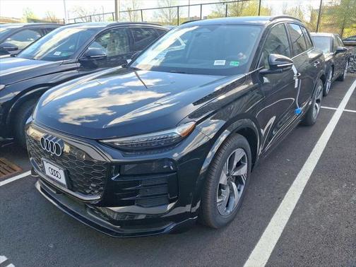 2025 Audi Q6 e-tron Prestige quattro
