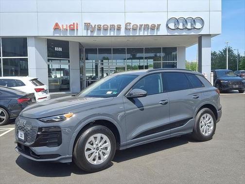 2025 Audi Q6 e-tron Premium