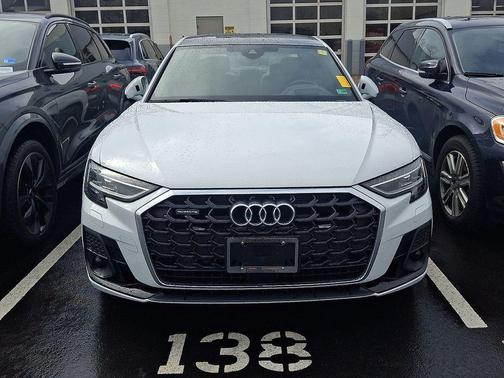 2023 Audi A8 L 55 TFSI quattro Tiptronic