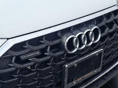 2023 Audi A8 L 55 TFSI quattro Tiptronic