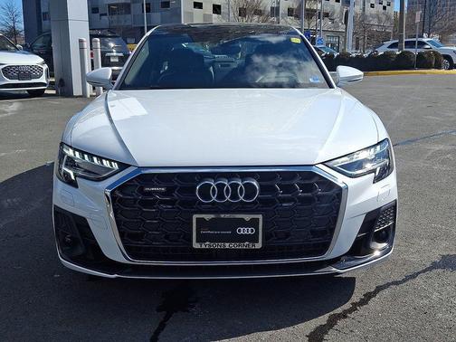 2023 Audi A8 L 55 TFSI quattro Tiptronic