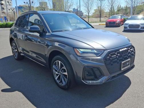 2024 Audi Q5 45 S line Premium