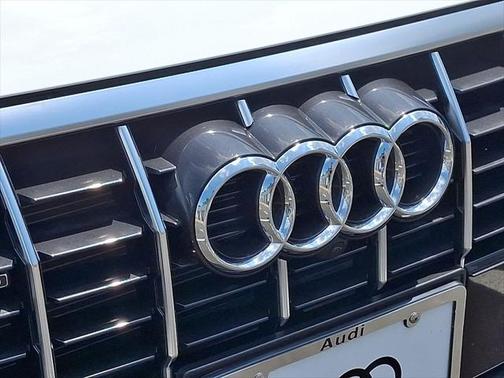 2025 Audi Q3 45 S line Premium Plus