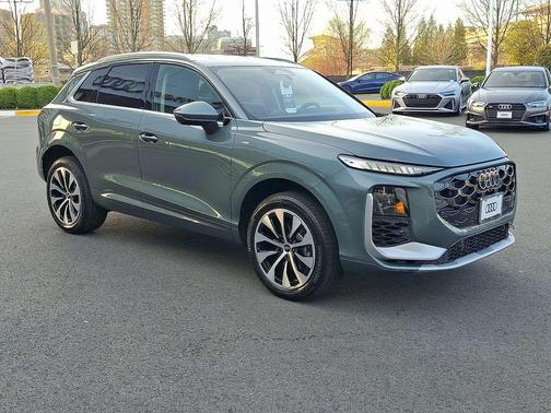 Sage Green Metallic 2026 Audi Q3 TFSI quattro S tronic