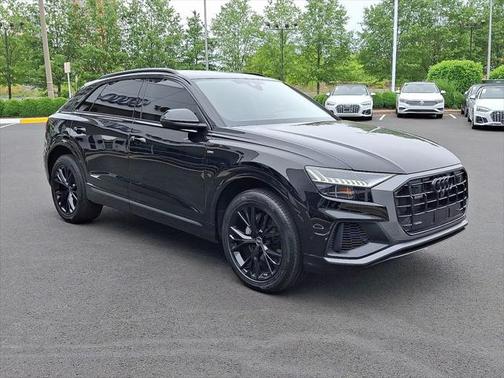 2023 Audi Q8 55 Premium Plus