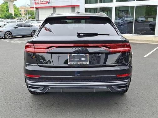 2023 Audi Q8 55 Premium Plus