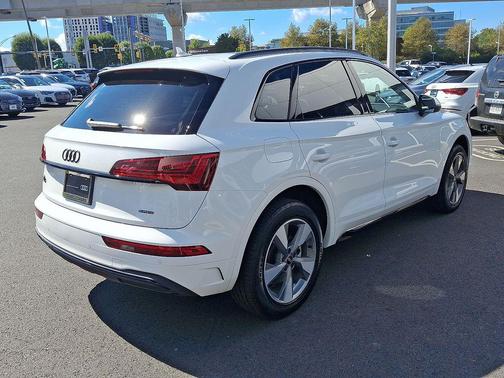 2025 Audi Q5 40 Premium