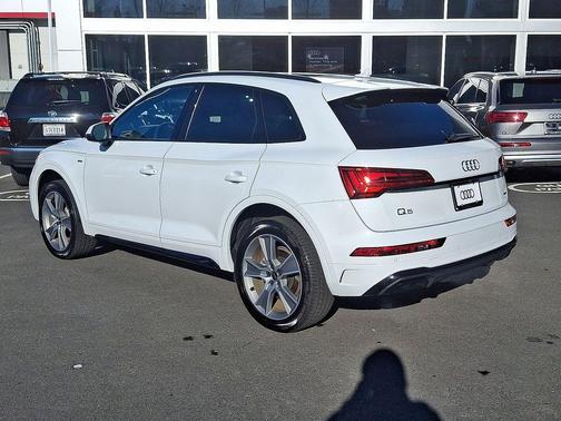 2025 Audi Q5 45 S line Premium