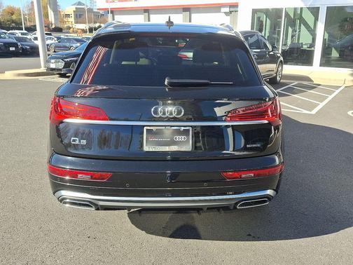 2023 Audi Q5 45 S line Premium