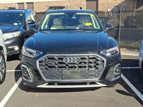 2023 Audi Q5 45 S line Premium