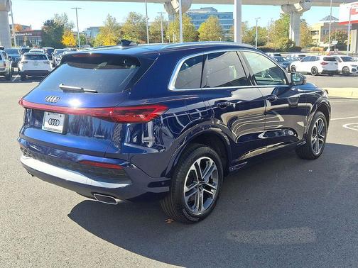 2025 Audi Q5 Premium TFSI quattro S tronic