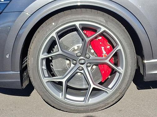 2025 Audi RS Q8 4.0T