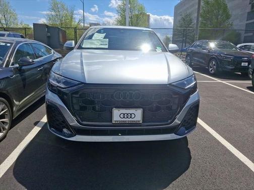 2025 Audi Q8 55 Premium Plus