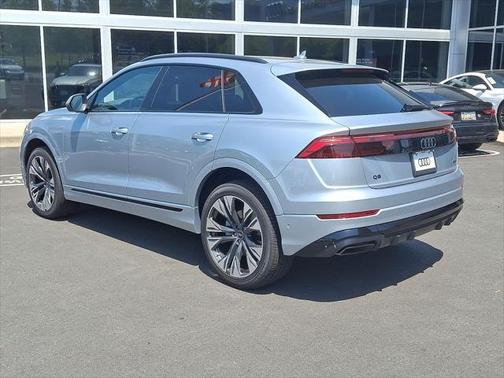 2025 Audi Q8 55 Premium Plus