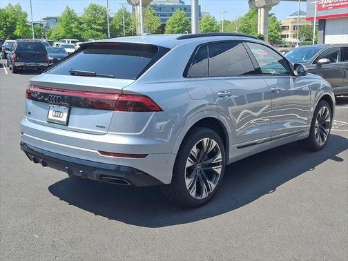 2025 Audi Q8 55 Premium Plus