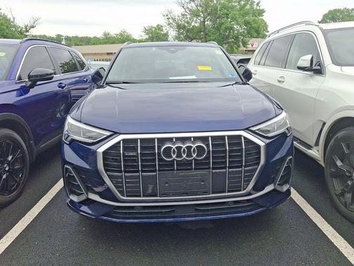 Navarra Blue Metallic 2021 Audi Q3 45 S line Premium Plus