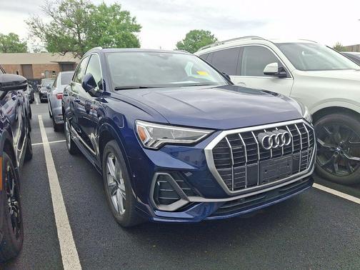 Navarra Blue Metallic 2021 Audi Q3 45 S line Premium Plus