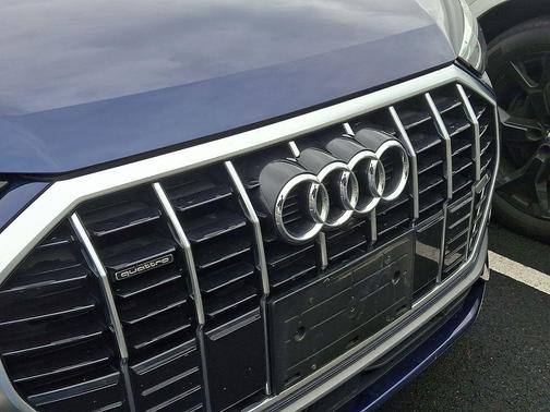 Navarra Blue Metallic 2021 Audi Q3 45 S line Premium Plus
