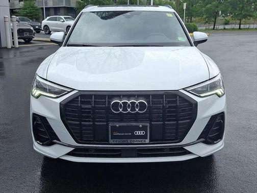 2024 Audi Q3 Premium 45 TFSI S line quattro Tiptronic