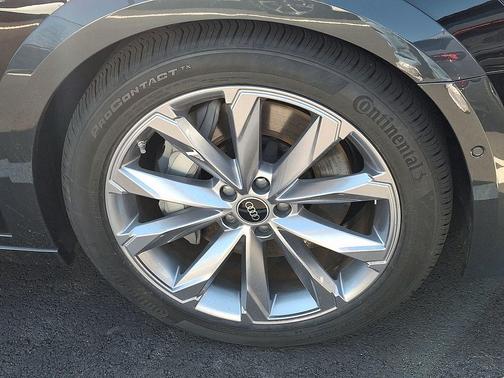 Mythos Black Metallic 2026 Audi A6 55 Premium Plus