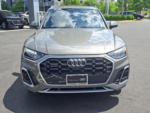 2023 Audi Q5 45 S line Premium Plus