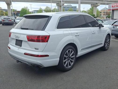 2017 Audi Q7 3.0T Premium