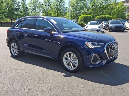 Navarra Blue Metallic 2025 Audi Q3 45 S line Premium Plus