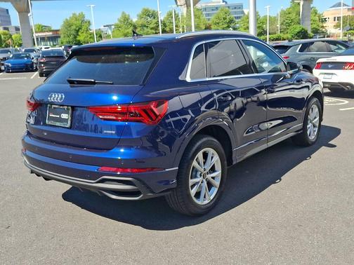 Navarra Blue Metallic 2025 Audi Q3 45 S line Premium Plus