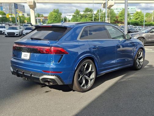Ascari Blue Metallic 2026 Audi RS Q8 4.0T