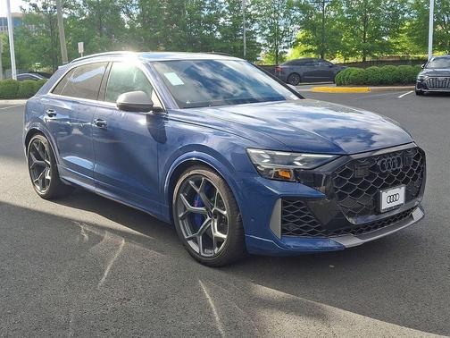 Ascari Blue Metallic 2026 Audi RS Q8 4.0T