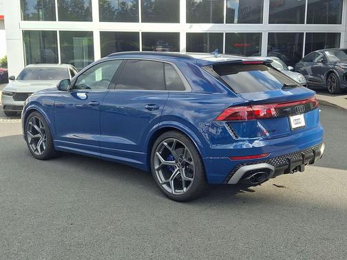 Ascari Blue Metallic 2026 Audi RS Q8 4.0T