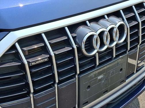 2022 Audi Q3 45 S line Premium