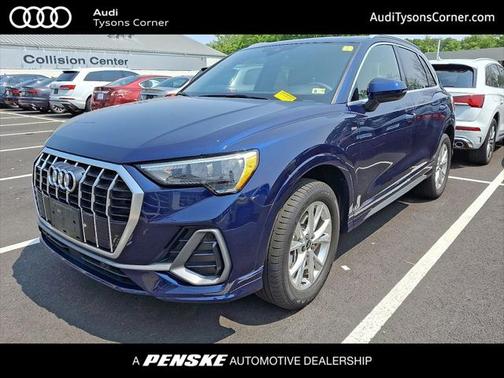 2022 Audi Q3 45 S line Premium