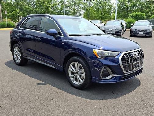 2022 Audi Q3 45 S line Premium