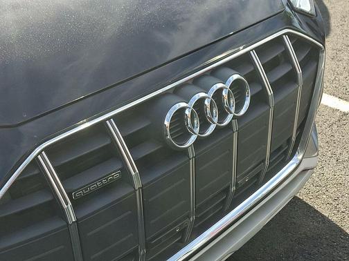 Mythos Black Metallic 2020 Audi A4 allroad 2.0T Premium Plus